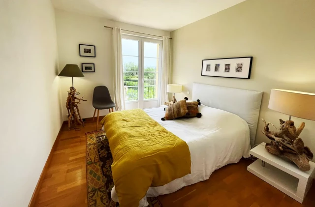 Une chambre de la Bastide du Beauvallon, une maison à la location dans le Golfe de Saint-Tropez.